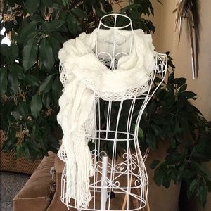 White and silver knit scarf